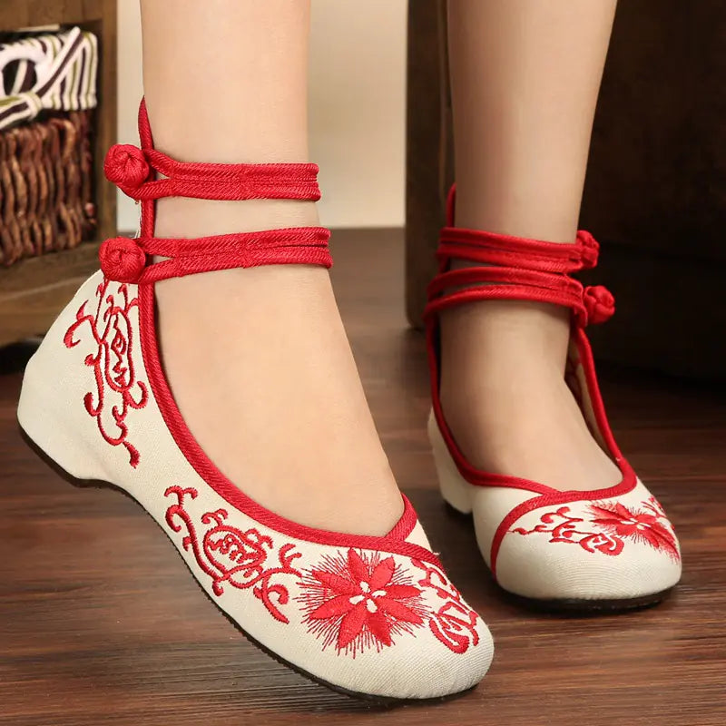 Embroidered Shoes for Women - Beijing Style Dance Shoes