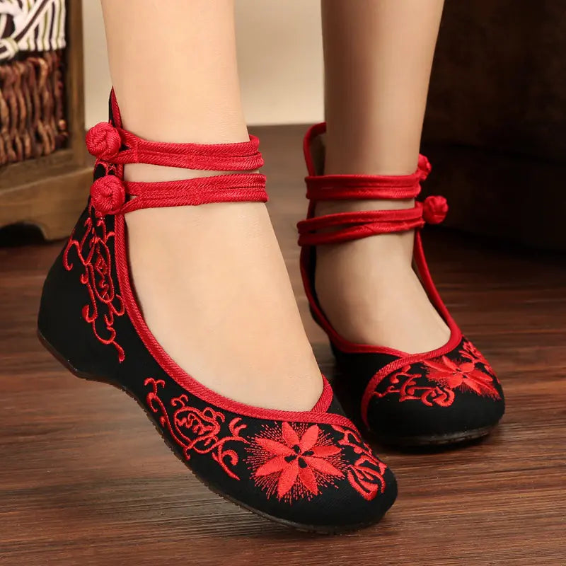 Embroidered Shoes for Women - Beijing Style Dance Shoes