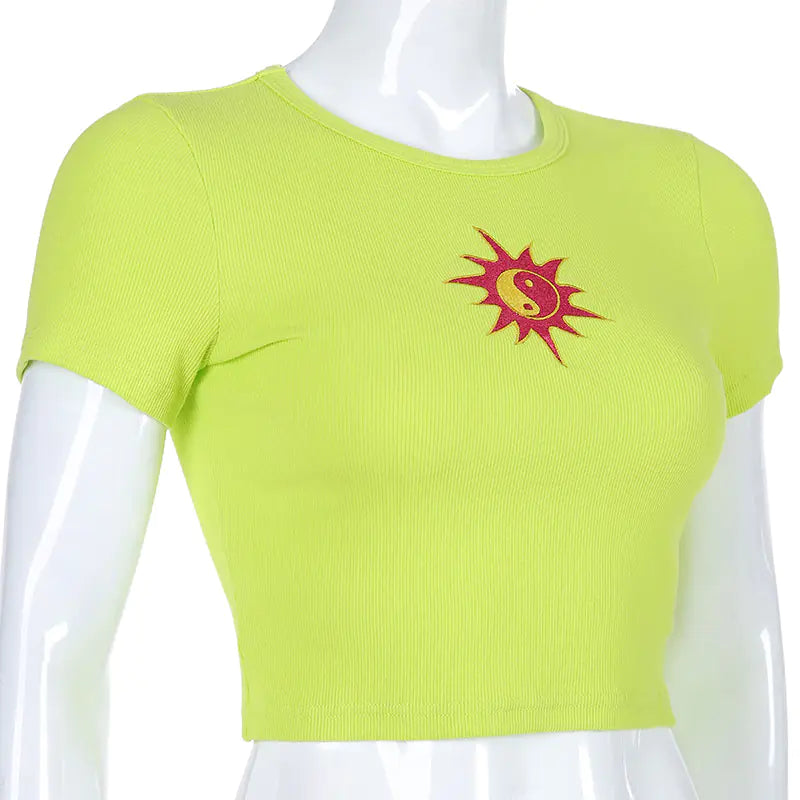 2020 Women's Fashion Crop Top Embroidered T-Shirt