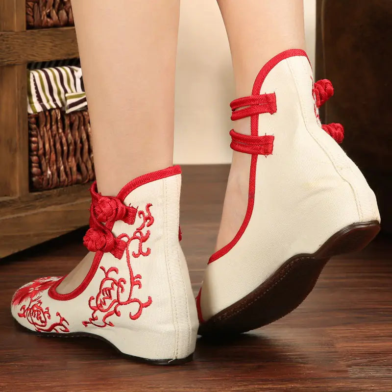 Embroidered Shoes for Women - Beijing Style Dance Shoes